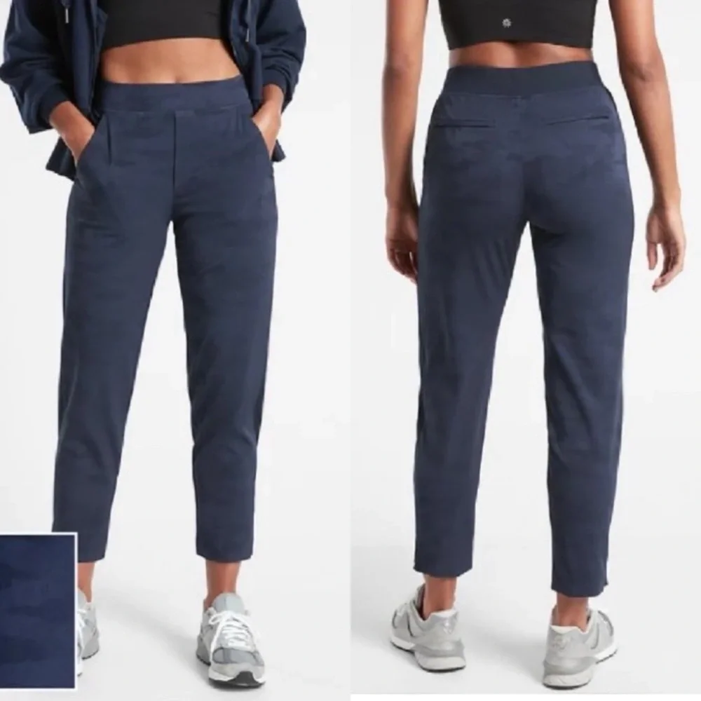 ATHLETA Brooklyn Textured Jogger Blue Camo Size 12 Pants 982553 Travel Pull On